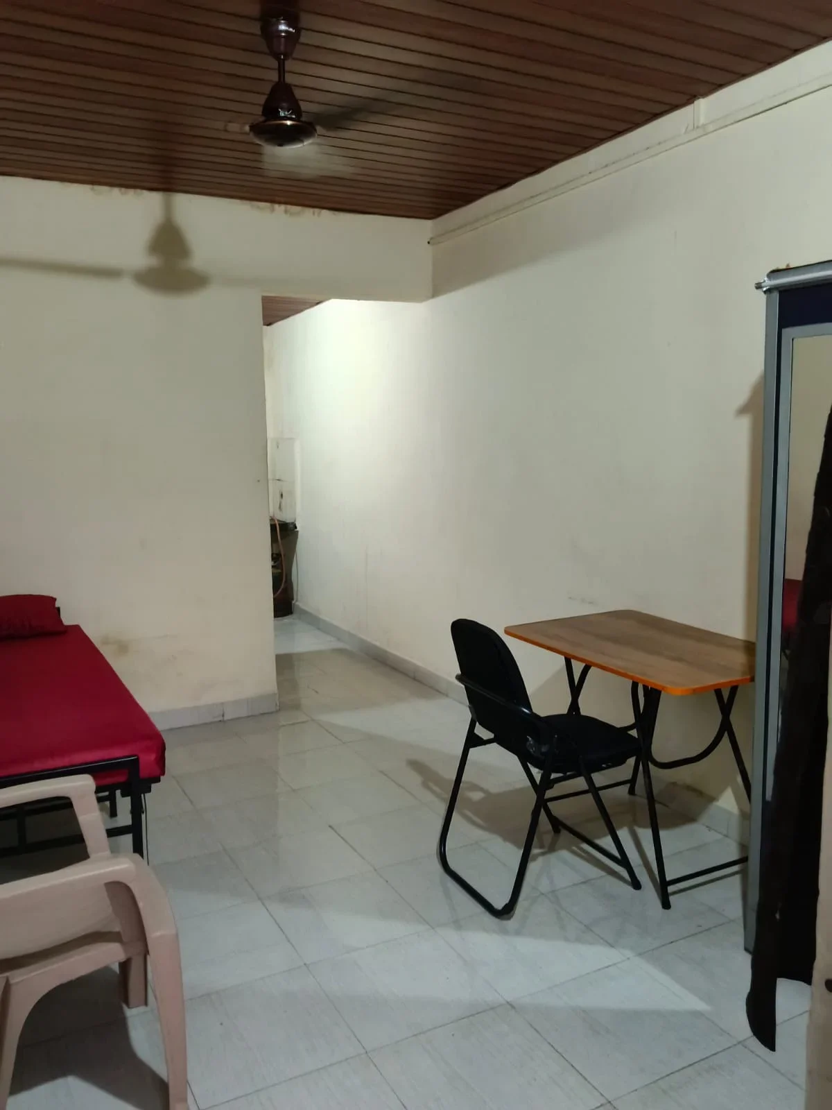Affordable 3 Sharing Living Room Boys PG Near Nerul Railway Station