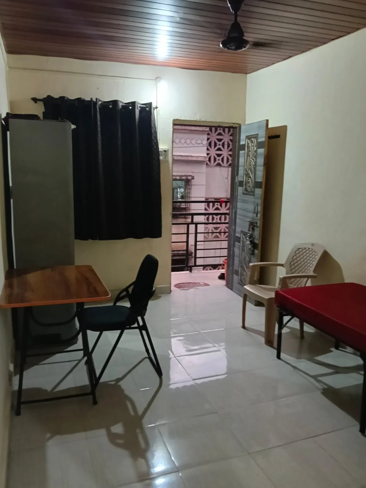 Affordable 3 Sharing Living Room Boys PG Near Nerul Railway Station